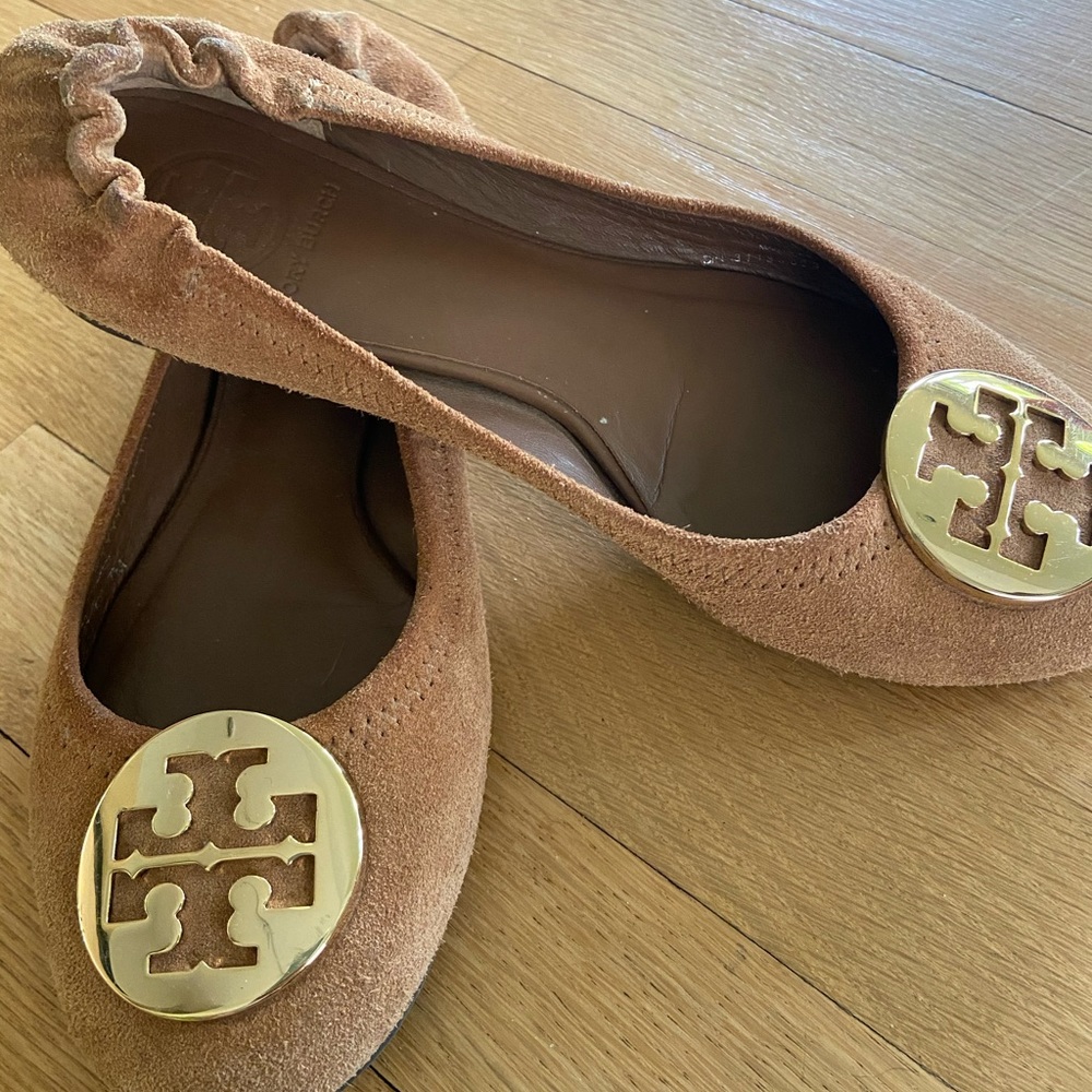 Tory Burch classic logo flats，worn once